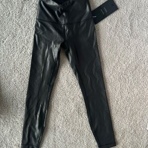 Wunder Train HR Tight 25” Foil leggings